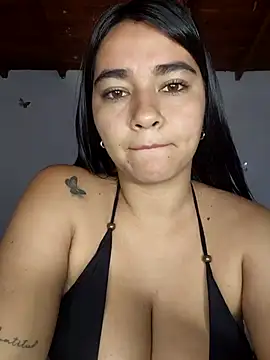 Snapshot of alison_villalobo chatting on 05/03/26, 05:19 alison villalobo online show from 05/03/26, 05:19