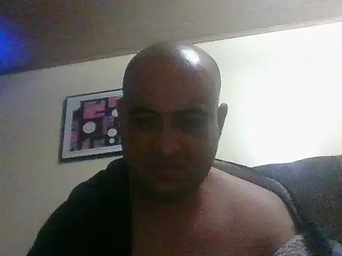 Snapshot of alphaswitchard chatting on 04/20/26, 03:26 alphaswitchard online show from 04/20/26, 03:26