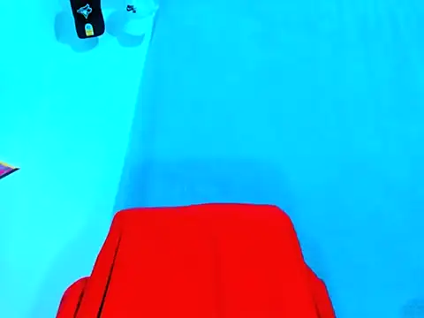 hathor01  online show from 10/01/25, 09:59