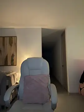 Im Valentina online show from 12/16/25, 11:10