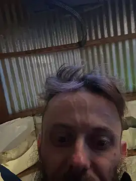 Snapshot of CloudDadddyyy420 chatting on 12/31/24, 04:49 CloudDadddyyy420 online show from 12/31/24, 04:49