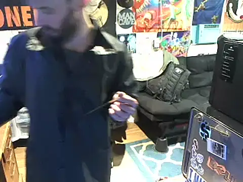 Snapshot of CloudDadddyyy420 chatting on 01/06/25, 02:26 CloudDadddyyy420 online show from 01/06/25, 02:26