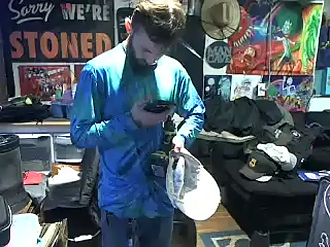 Snapshot of CloudDadddyyy420 chatting on 01/06/25, 03:19 CloudDadddyyy420 online show from 01/06/25, 03:19