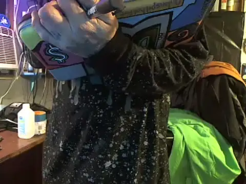 Snapshot of CloudDadddyyy420 chatting on 01/14/25, 03:47 CloudDadddyyy420 online show from 01/14/25, 03:47