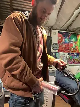 Snapshot of CloudDadddyyy420 chatting on 01/20/25, 02:36 CloudDadddyyy420 online show from 01/20/25, 02:36