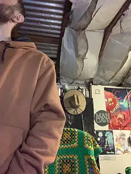 Snapshot of CloudDadddyyy420 chatting on 01/21/25, 11:35 CloudDadddyyy420 online show from 01/21/25, 11:35