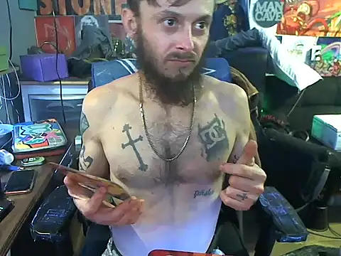 Snapshot of CloudDadddyyy420 chatting on 02/04/25, 01:45 CloudDadddyyy420 online show from 02/04/25, 01:45