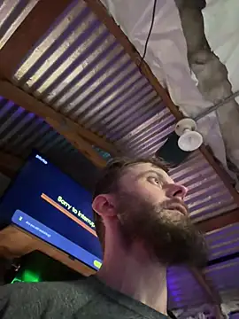 Snapshot of CloudDadddyyy420 chatting on 02/10/25, 10:19 CloudDadddyyy420 online show from 02/10/25, 10:19