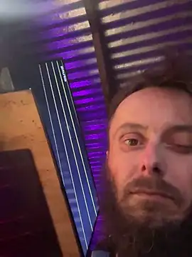 Snapshot of CloudDadddyyy420 chatting on 02/11/25, 07:33 CloudDadddyyy420 online show from 02/11/25, 07:33