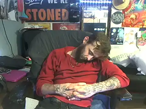 Snapshot of CloudDadddyyy420 chatting on 02/26/25, 08:44 CloudDadddyyy420 online show from 02/26/25, 08:44