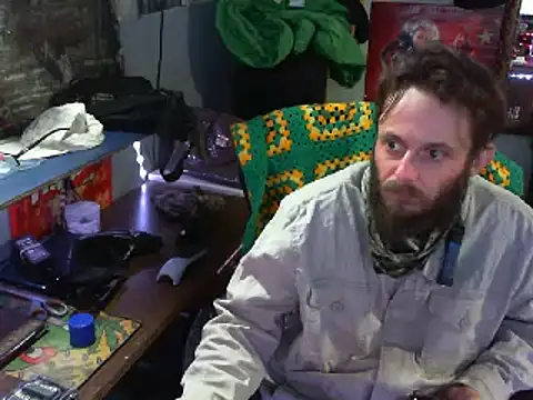 Snapshot of CloudDadddyyy420 chatting on 03/11/25, 09:24 CloudDadddyyy420 online show from 03/11/25, 09:24