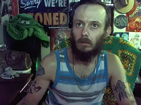 Snapshot of CloudDadddyyy420 chatting on 03/13/25, 09:59 CloudDadddyyy420 online show from 03/13/25, 09:59