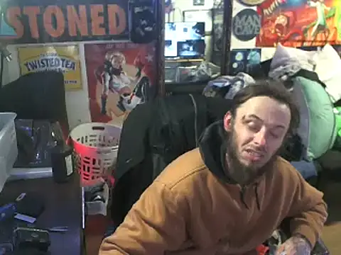 Snapshot of CloudDadddyyy420 chatting on 03/20/25, 04:18 CloudDadddyyy420 online show from 03/20/25, 04:18