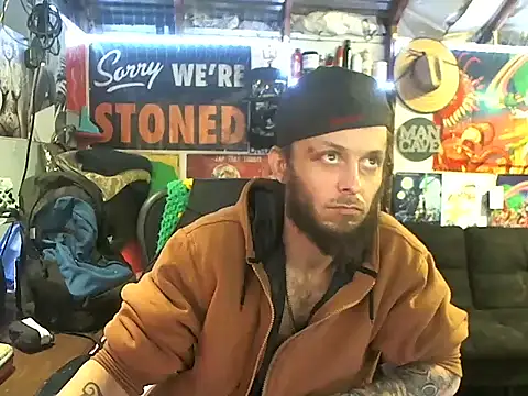 Snapshot of CloudDadddyyy420 chatting on 03/22/25, 02:48 CloudDadddyyy420 online show from 03/22/25, 02:48