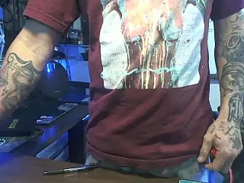 Snapshot of CloudDadddyyy420 chatting on 09/14/25, 07:07 CloudDadddyyy420 online show from 09/14/25, 07:07