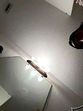 Snapshot of CloudDadddyyy420 chatting on 10/06/25, 12:30 CloudDadddyyy420 online show from 10/06/25, 12:30