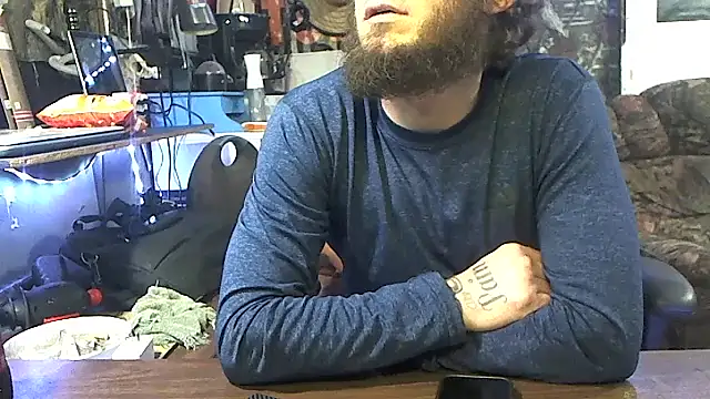 Snapshot of CloudDadddyyy420 chatting on 10/19/25, 01:34 CloudDadddyyy420 online show from 10/19/25, 01:34