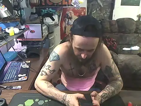 Snapshot of CloudDadddyyy420 chatting on 12/13/25, 07:53 CloudDadddyyy420 online show from 12/13/25, 07:53