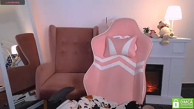 Grace and  Jacob online show from 10/04/25, 06:55