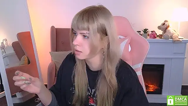 Grace and  Jacob online show from 10/08/25, 06:11