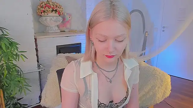 Snapshot of _Rude_Girl_ chatting on 01/09/25, 02:29  Rude Girl  online show from 01/09/25, 02:29