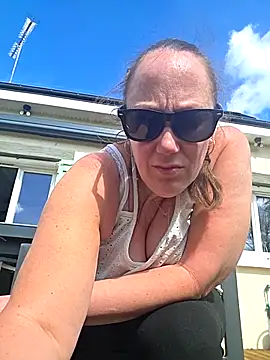 Wisie Cutie online show from 03/29/26, 01:11