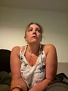 Wisie Cutie online show from 04/23/26, 08:55