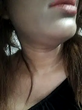 Indianpleasure300 online show from 03/01/25, 08:21