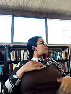 Annya-sweet online show from 04/22/26, 02:51