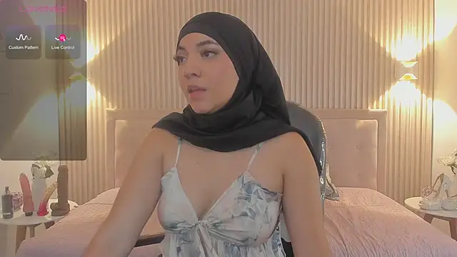 Snapshot of Sooffii_1 chatting on 01/29/25, 02:19 Sooffii 1 online show from 01/29/25, 02:19