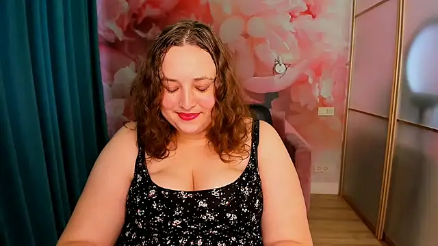 Snapshot of GwenHoward chatting on 01/23/25, 12:41 GwenHoward online show from 01/23/25, 12:41