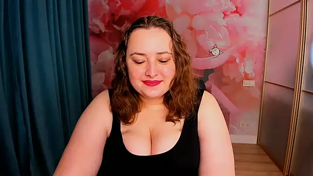 Snapshot of GwenHoward chatting on 02/01/25, 07:15 GwenHoward online show from 02/01/25, 07:15