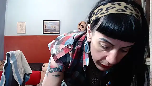 Gretella online show from 10/16/25, 03:18