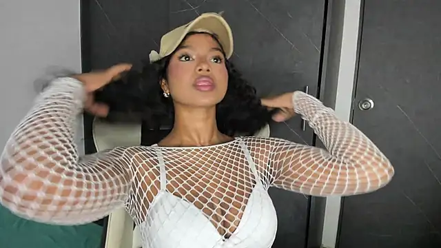 chloe ebony  online show from 01/15/26, 01:32