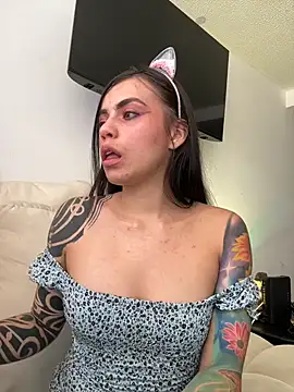 i am nina  online show from 12/03/25, 08:07