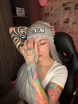 i am nina  online show from 03/26/26, 03:12