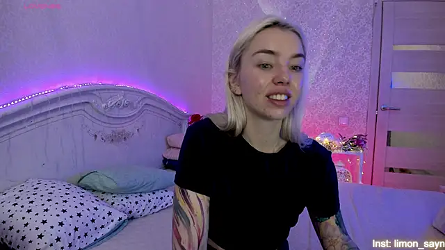 LillyMoure  online show from 09/12/25, 01:28