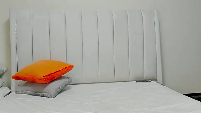  heavenlysent online show from 04/23/26, 04:03