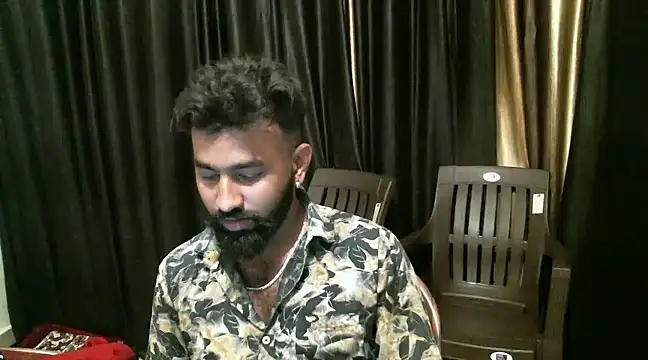 Snapshot of indian2 chatting on 12/22/24, 11:11 indian2 online show from 12/22/24, 11:11