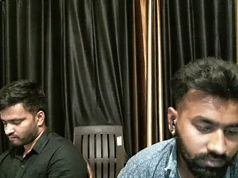 Snapshot of indian2 chatting on 03/05/25, 09:05 indian2 online show from 03/05/25, 09:05