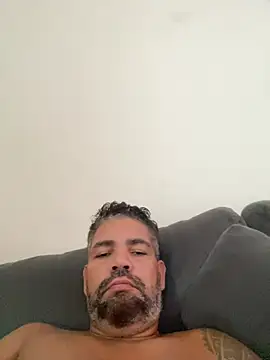 adgato online show from 04/04/26, 01:52