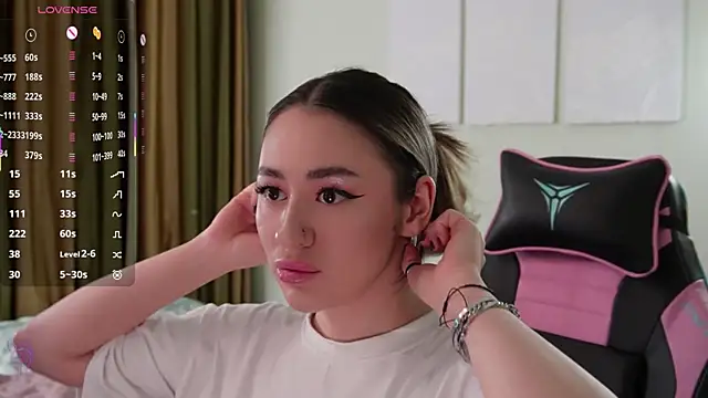 Fiona-Love online show from 11/05/25, 03:23