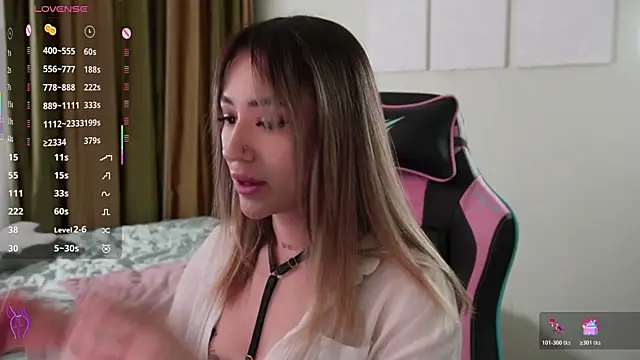 Fiona-Love online show from 11/19/25, 03:23