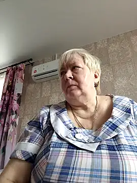 EffectFiona online show from 02/27/25, 11:20