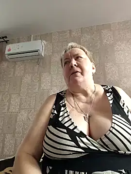 EffectFiona online show from 03/12/25, 11:09