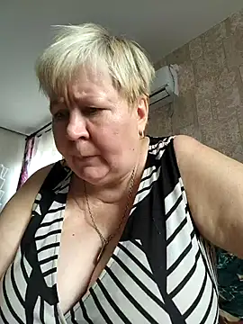 EffectFiona online show from 09/30/25, 04:50