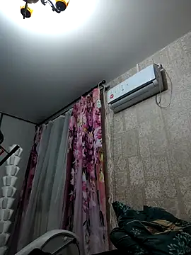 EffectFiona online show from 09/30/25, 10:59