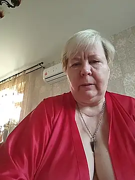 EffectFiona online show from 04/19/26, 01:05