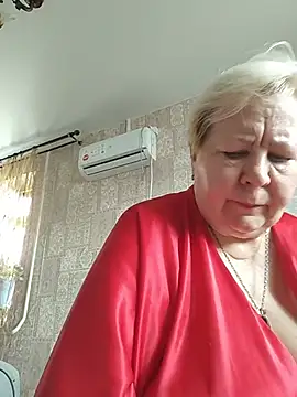 EffectFiona online show from 04/24/26, 06:38