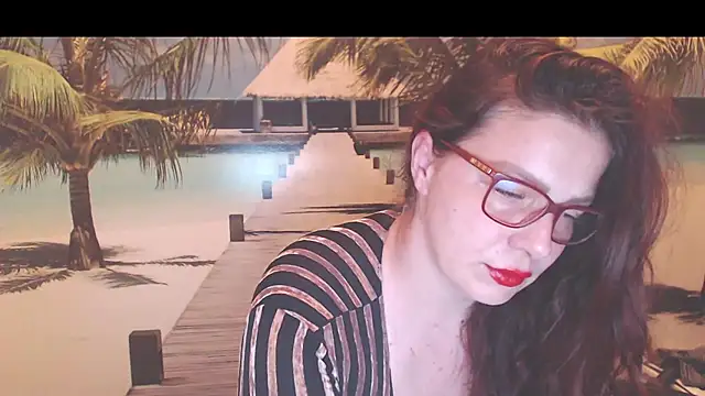 Snapshot of Queen__Natasha chatting on 07/01/26, 09:25 Queen Natasha online show from 07/01/26, 09:25